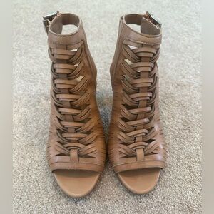 Women's Tan Woven Sandals